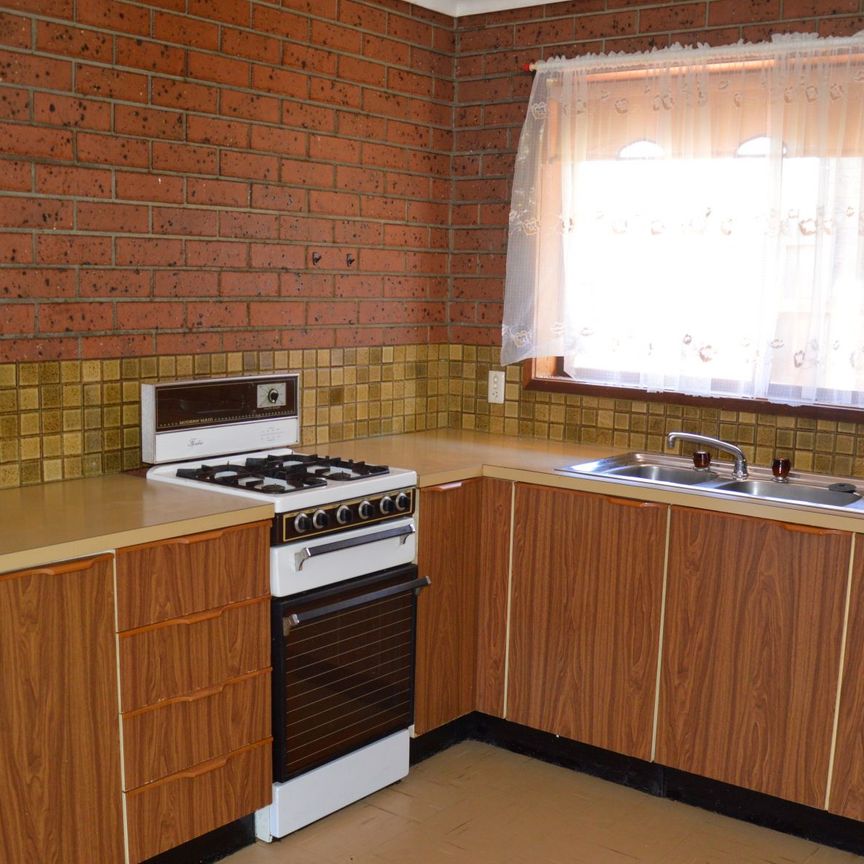 A NEAT AND TIDY UNIT - Photo 1