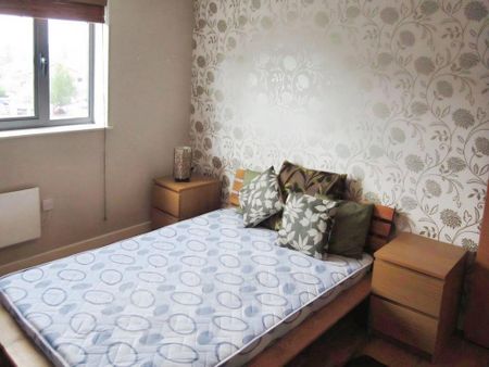 2 bedroom flat to rent - Photo 3