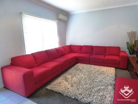 4 BEDROOM LUXURY TOWNHOUSE - Photo 5