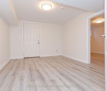 For Lease - 492 Pinegrove Road, Oakville, Ontario - Photo 6