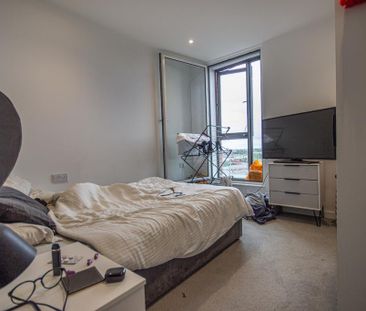 2 bedroom apartment to rent - Photo 3