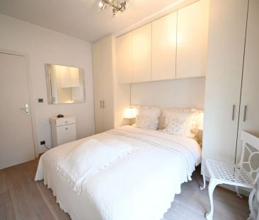 ONGEMEUBELD - Aangenaam 2 slaapkamerappartement met OPEN ZICHT gele... - Photo 2