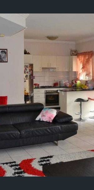 3 bedroom townhouse - Photo 1