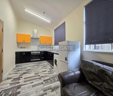 2 bedroom ground floor flat to rent - Photo 5