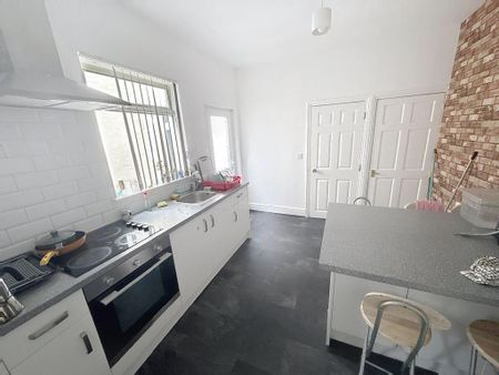 6 bedroom house share to rent - Photo 3