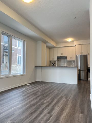 For Lease - 131 HONEYCRISP Crescent Unit# 209, Vaughan, Ontario - Photo 5