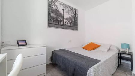 Carrer del Duc de Mandas, Valencia, Valencian Community 46019 - Photo 3