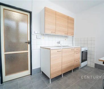 Praktický a světlý byt 1+1 30 m - Fotografie 5