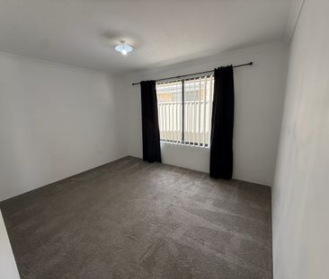 Bright, Spacious & Beautiful Lifestyle Home to Relax In. - Photo 5