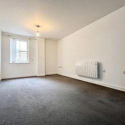 The Royal Seabathing, Canterbury Road, Margate, CT9 5NB, Kent - Photo 2