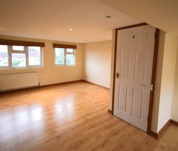 4 bedroom terraced house to rent - Photo 6
