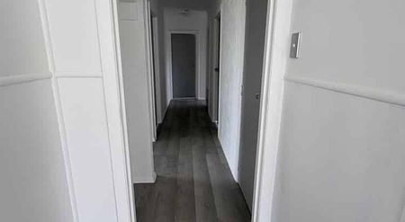 Charming 4BR Home in Otara! - Photo 3