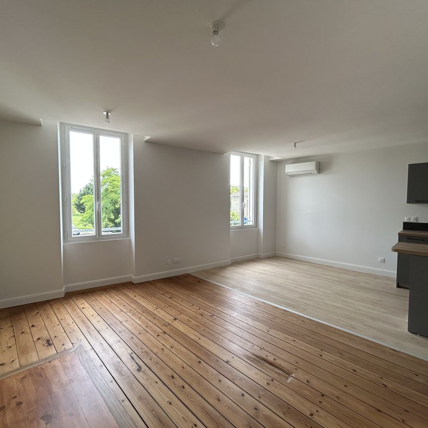 Location Appartement 5 pièces 126m² LE PASSAGE 47520 - Photo 1