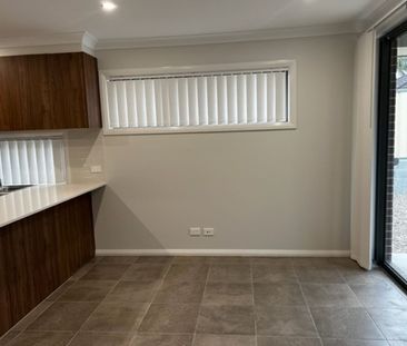 GREAT LOCATION! - Photo 1