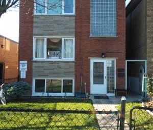 Beautiful, bright and clean two bedroom apartment - Photo 1