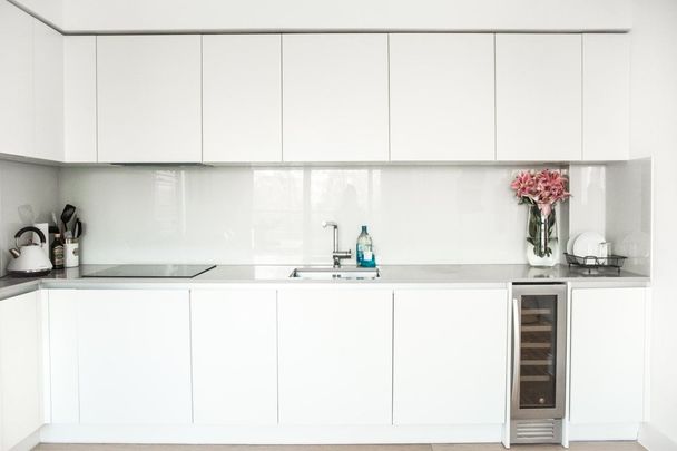 Chiswick High Road - Photo 1