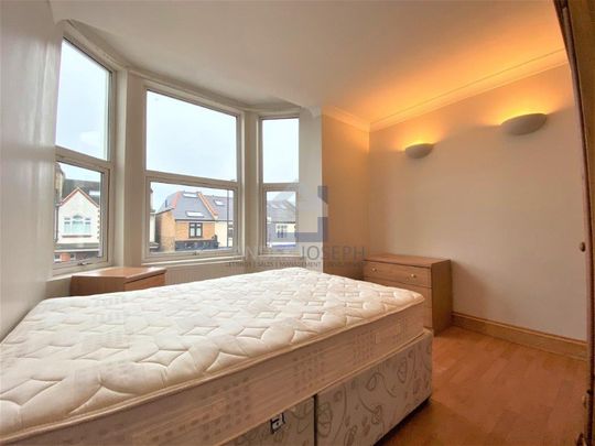3 Bedroom Flat To Rent - Photo 1