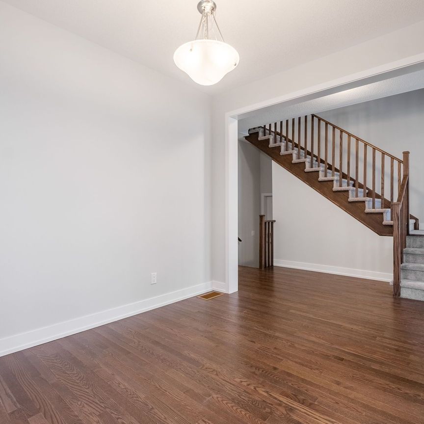 For Lease - 1040 Suddard Avenue, Oshawa, Ontario - Photo 1