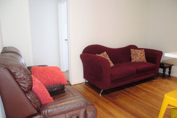 COMFY FOUR BEDROOM APARTMENT. - Photo 1
