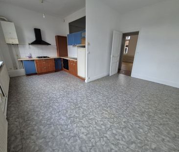 Location Appartement 2 pièces 45m² CAMBRAI 59400 - Photo 3