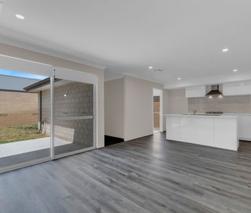 Four Bedroom Home in Lakelands - Photo 2