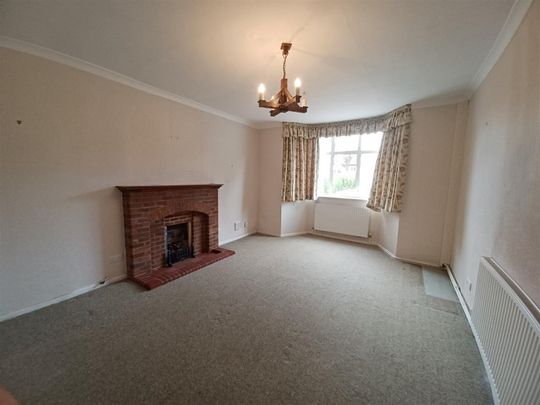 4 BED Detached house To rent - Photo 1