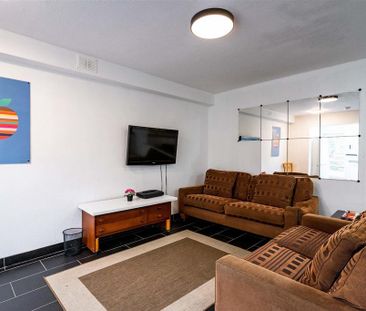 6 bedroom house to rent - Photo 3