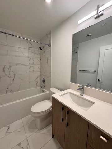 For Lease - 8 Manor Road Unit# 401, Toronto, Ontario - Photo 2