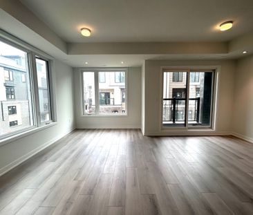 For Lease - 3405 Ridgeway Drive Unit# 18, Mississauga, Ontario - Photo 2
