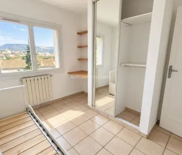 Location Appartement 3 pièces 51 m2 à Aubagne - Photo 3