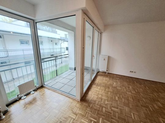 Schöne und zentrale 2-Zimmer Wohnung mitLoggia in der Kaisergasse 12 - 14 , Top 8 - Photo 1