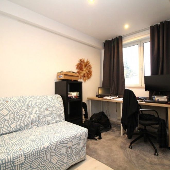 Quartier Observatoire - Maginifique rez-de-jardin 2ch +/- 110m² + parking - Uccle - Photo 1