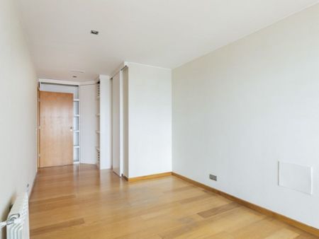 4 room luxury Apartment for rent in Parque das Nacoes, Lisbon - Photo 4