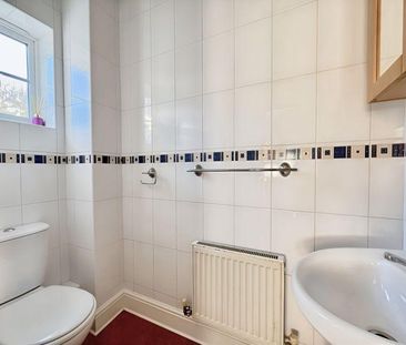 3 bedroom terraced house to rent - Photo 6