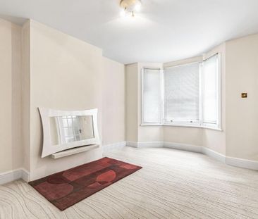 3 bedroom detached house to rent - Photo 5