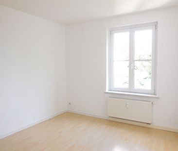 schöne 3-Raum-Wohnung in ruhiger aber dennoch sehr zentraler Lage - Photo 1