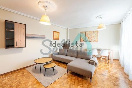 Alquiler de piso en Calle Campoamor - Photo 5