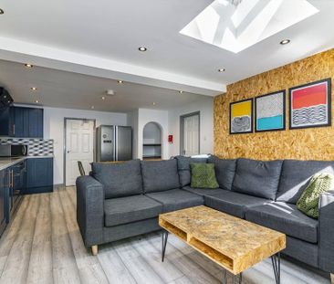 6 bedroom house to rent - Photo 2