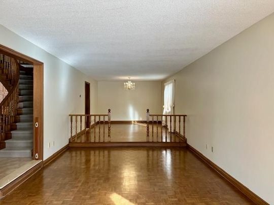 For Lease - 270 Arnold Avenue, Vaughan, Ontario - Photo 1