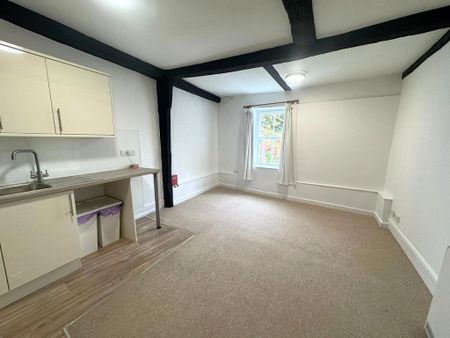 2 bedroom flat to rent - Photo 2