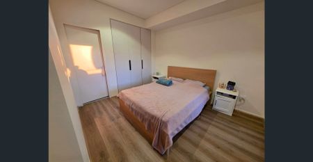 Modern Apartment Living in Liverpool - Photo 3