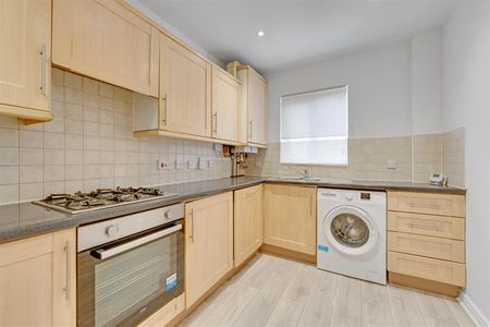 House To Let - Photo 4