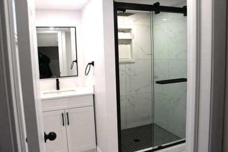 For Lease - 54 Vancamp Avenue, Kitchener, Ontario - Photo 2