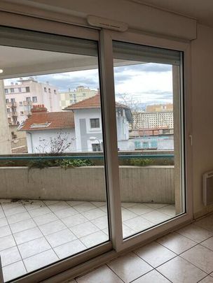 Location appartement t2 à Valence (26000) - Photo 1