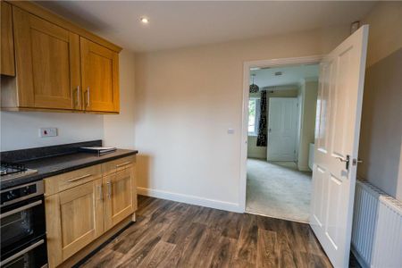 2 bedroom terraced house to rent - Photo 3