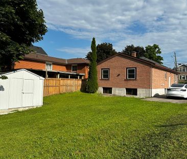 For Lease - 86 Bond Crescent, Richmond Hill, Ontario - Photo 3