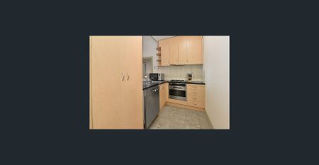 Modern City Living with Private Balcony and Full Amenities – Walk to Everything! - Photo 5