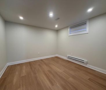 For Lease - 284 Livingstone Street Unit# Unit 2, Barrie, Ontario - Photo 6