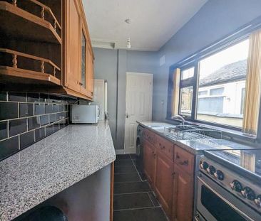 2 bedroom terraced house to rent - Photo 2