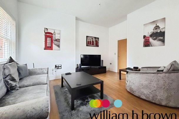 Lieutenant House - Photo 1